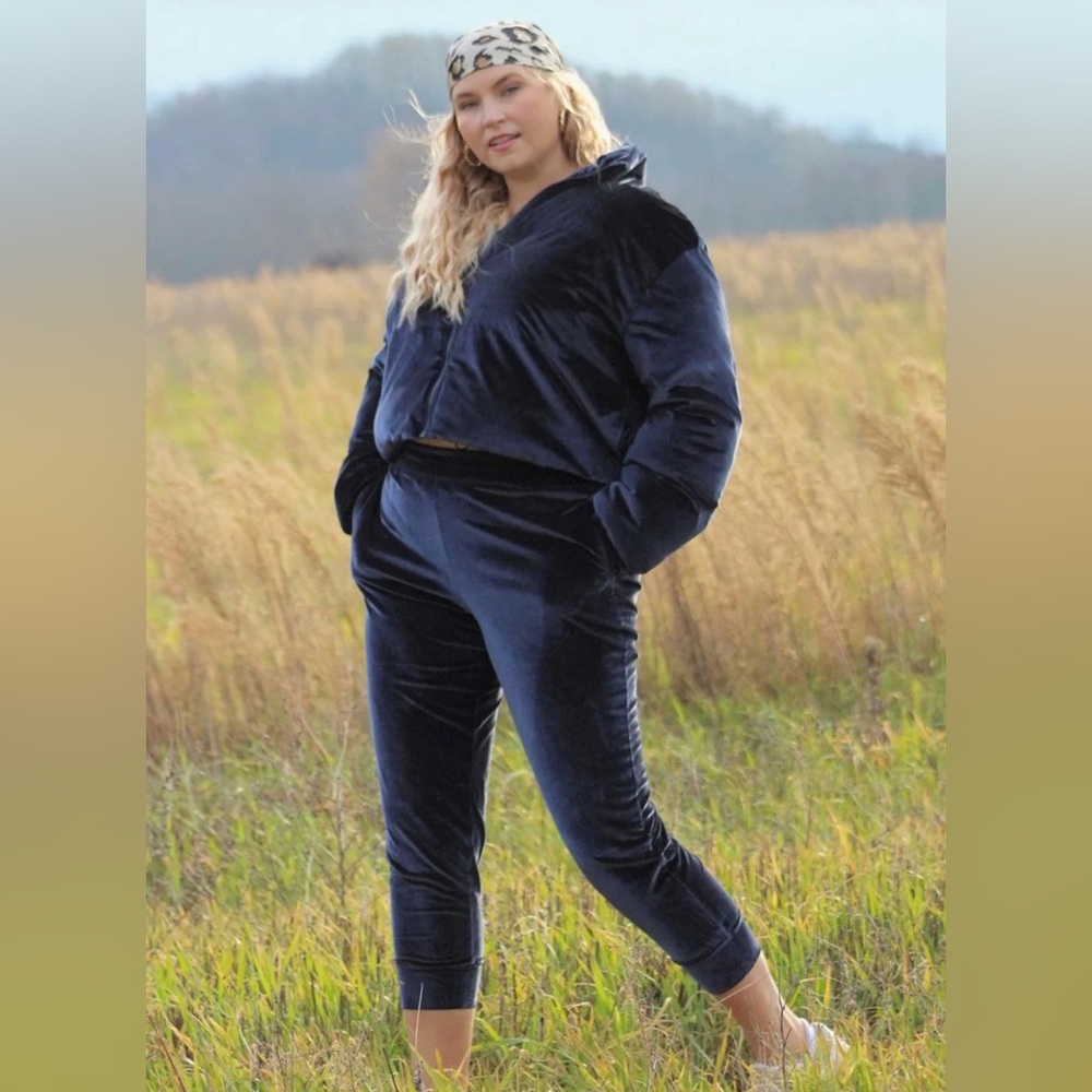 Fabletics Womens Luxe Daria Velour Drawstring Joggers Deep Navy Size XXL EUC!